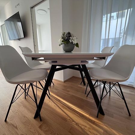 Danube22 Apartment 2 Виена Екстериор снимка